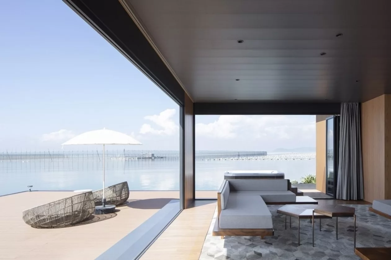 Hi sea floating hotel china by balance design convergine 6