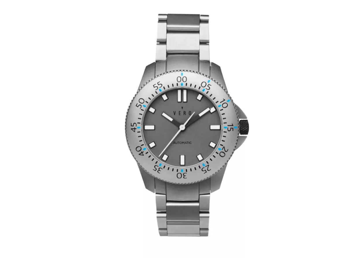 Discover the North Coast Watch A Timeless Piece of Style and Utility 3