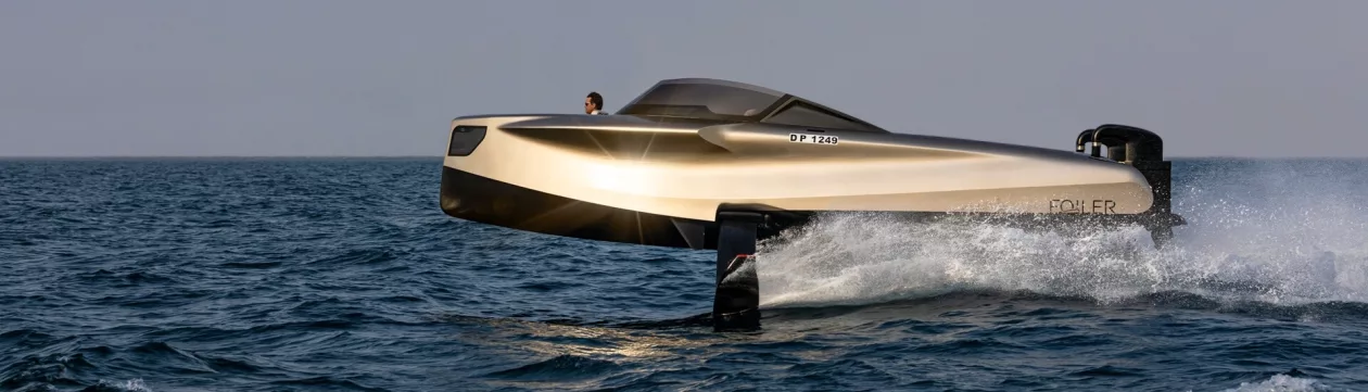 Foiler yacht02