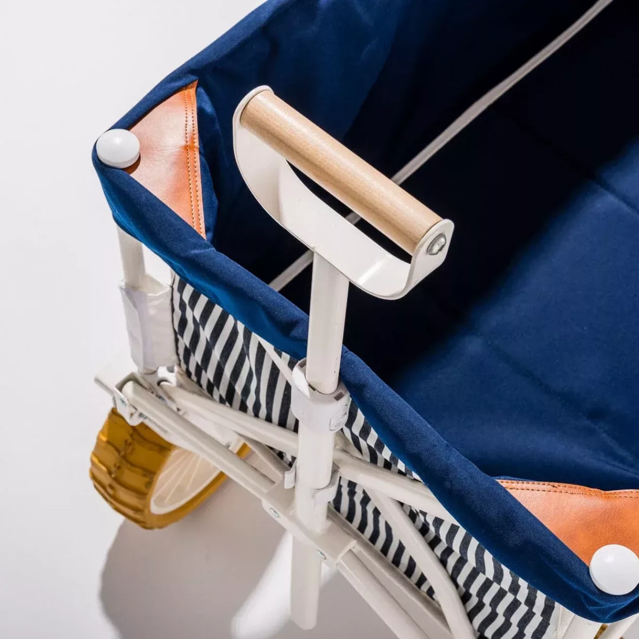 Beach cart4