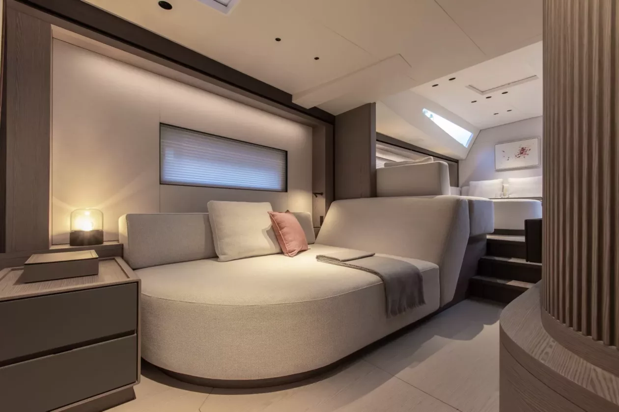 SW108 Gelliceaux A New Horizon in Hybrid Superyacht Luxury 10