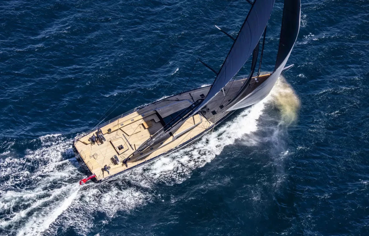 SW108 Gelliceaux A New Horizon in Hybrid Superyacht Luxury 3