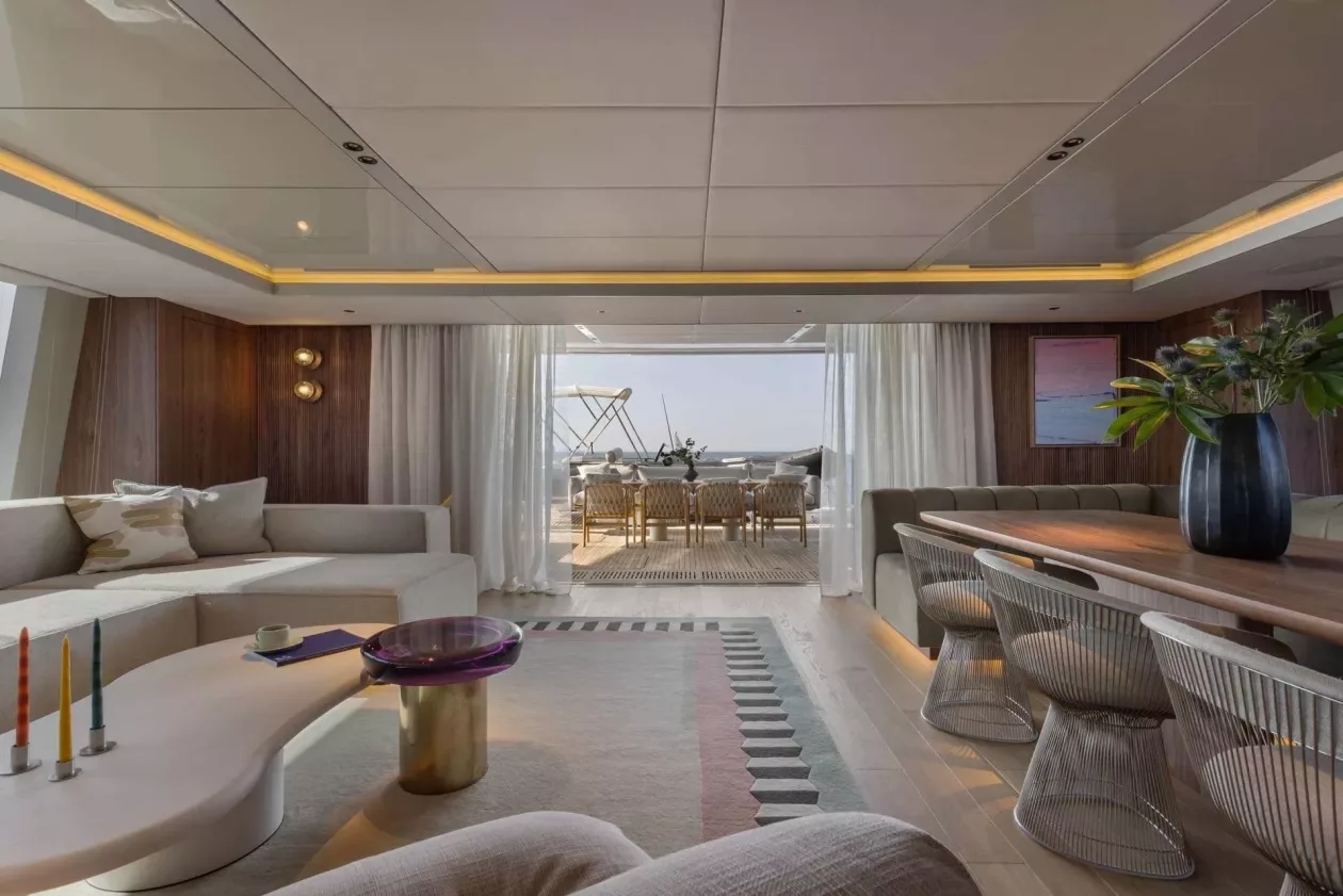 Sunreef 80 Eco Nalani Silent Luxury on the Open Sea 07