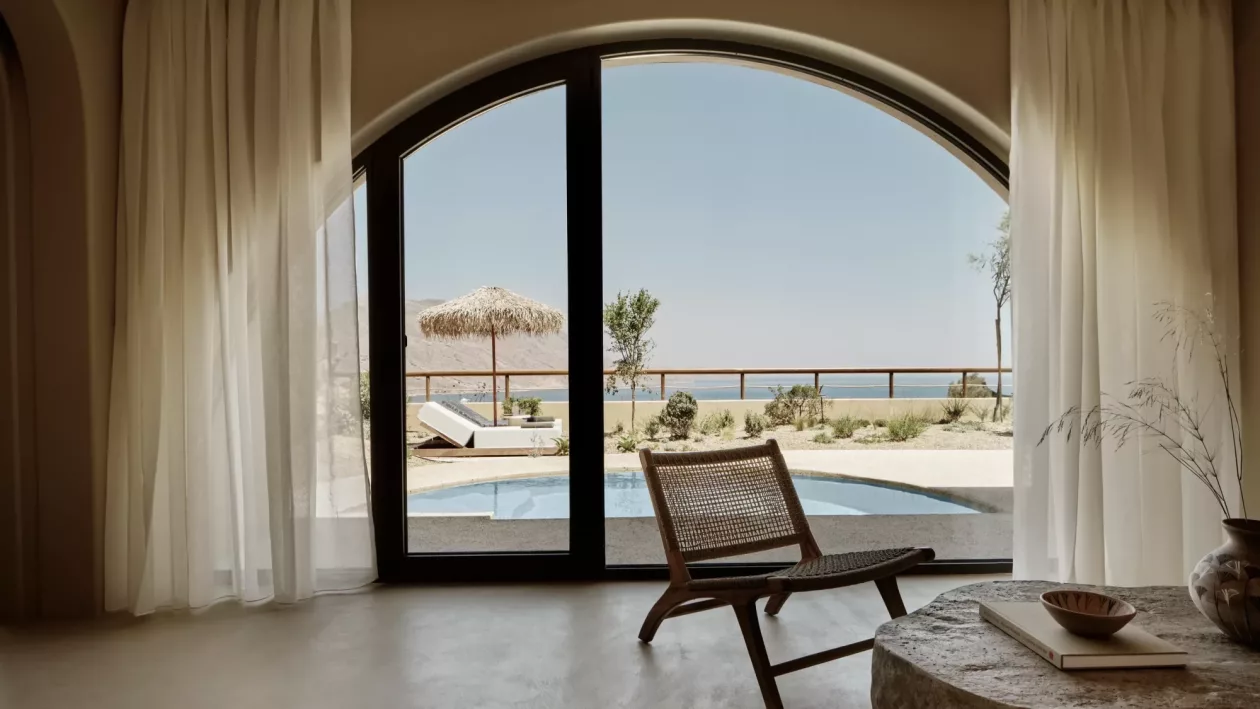 Tellá Thera A Modern Sanctuary on Santorinis Timeless Cliffs 06