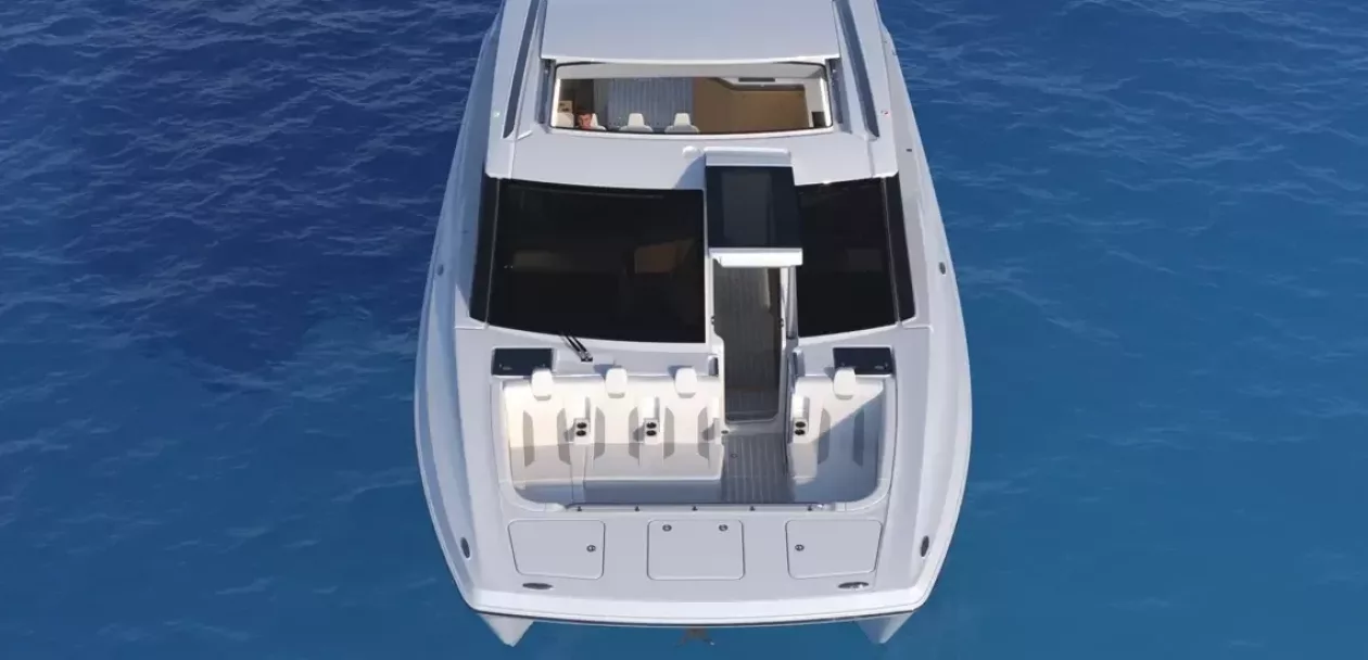 Aquila 46 coupe 4