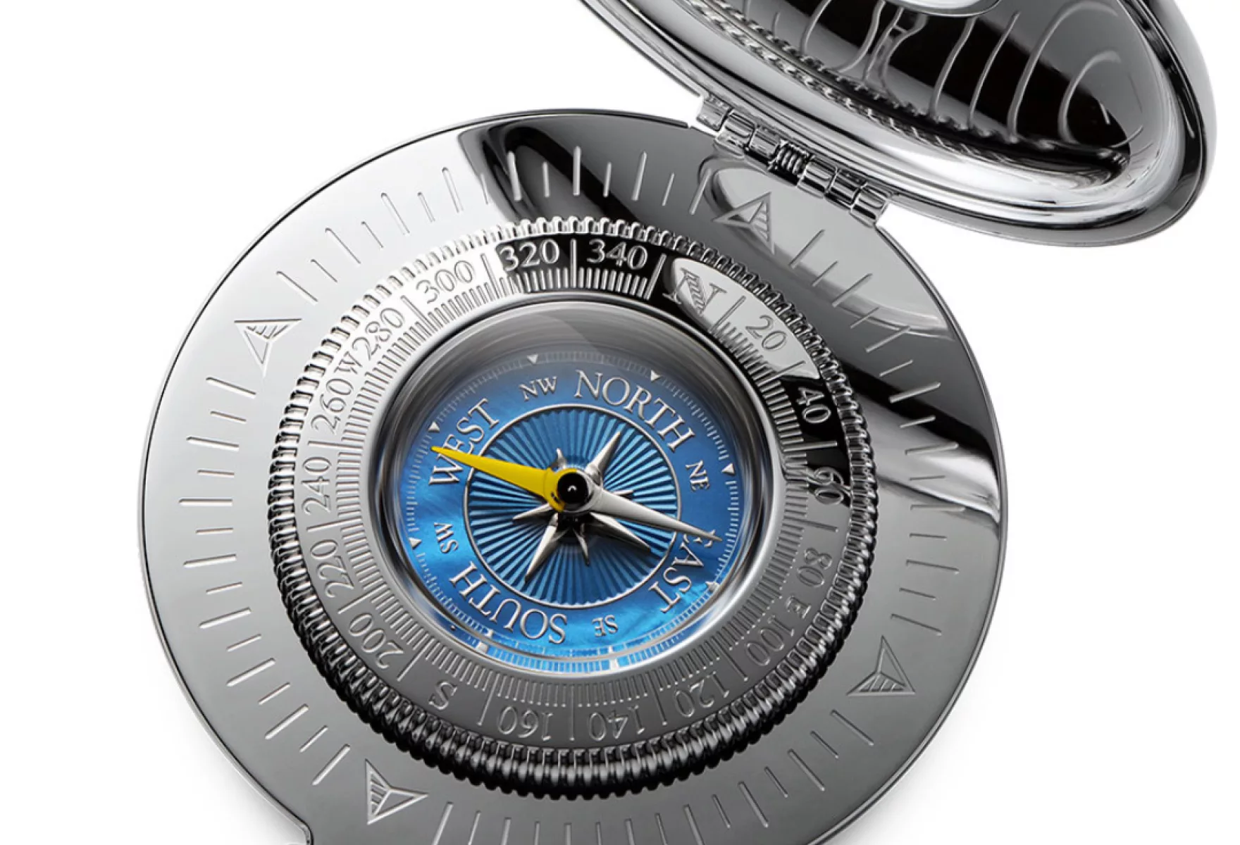 Voyager Compass Navigate in Style with Dalvey 02