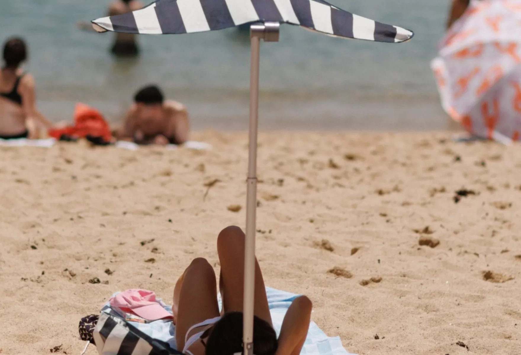 Swim Shady Fresh Portable Coastal Shade in Navy White 002