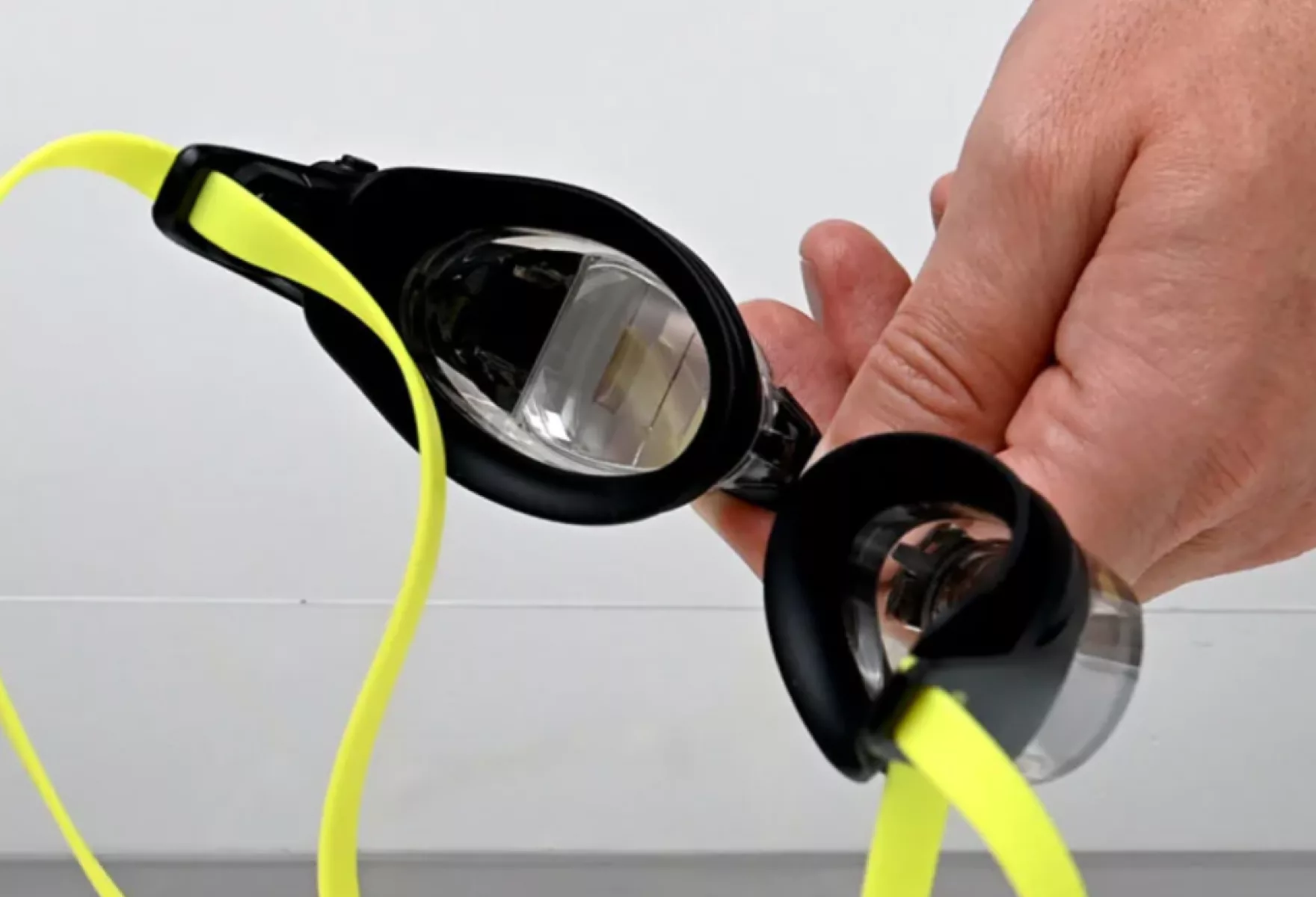FORM Smart Swim 2 PRO Goggles The Ultimate AR Experience for Serious Swimmers 06