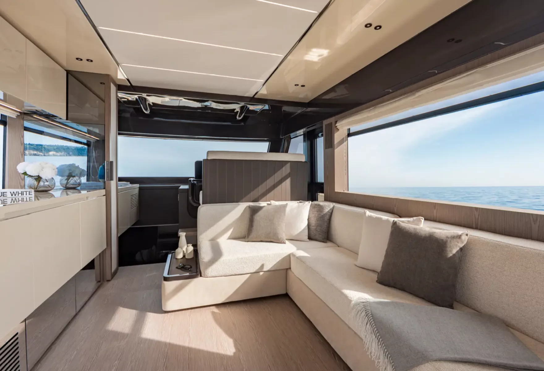 Invictus ST550 Italian Elegance Reimagined in Sea Bound Space 07