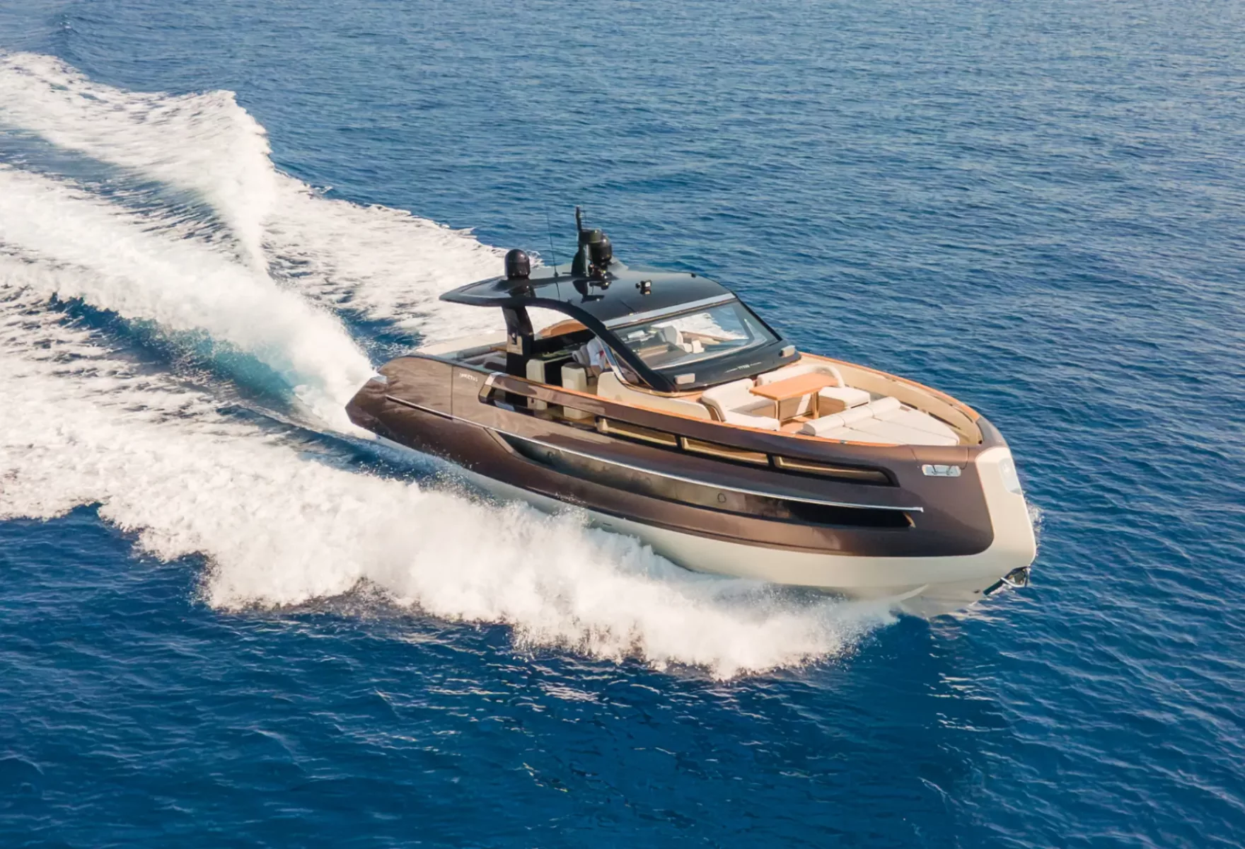 Invictus TT550 The Flagship of Refined Open Air Freedom 05