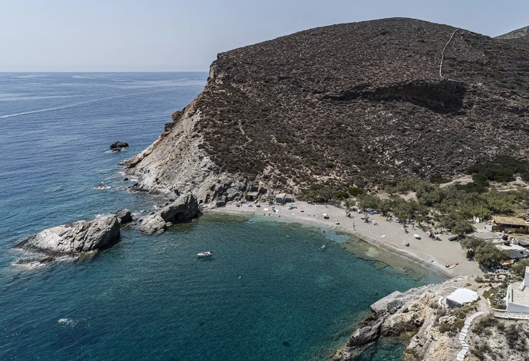 Gundari An Aegean Sanctuary of Sculptural Simplicity and Natural Grace 01