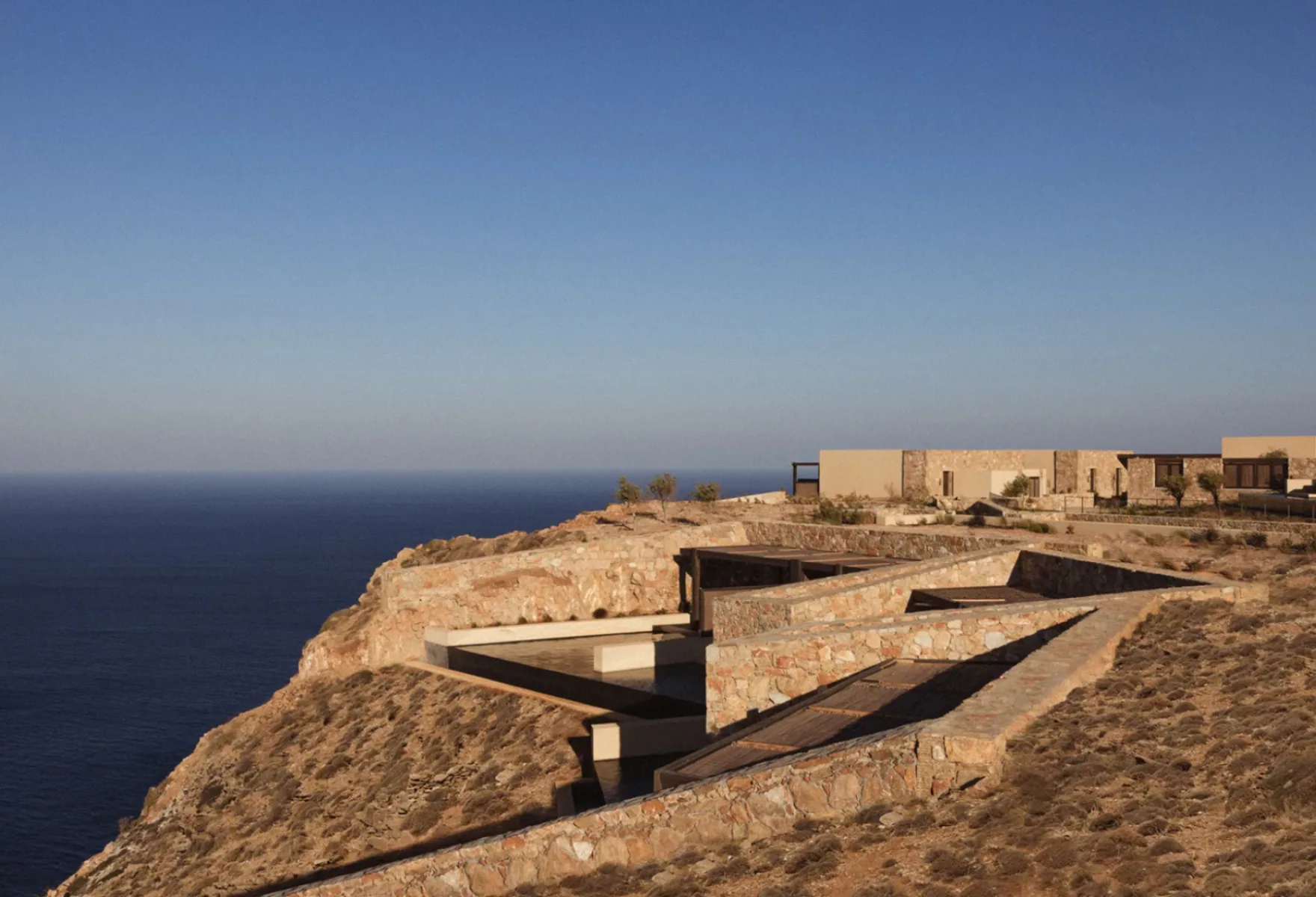 Gundari An Aegean Sanctuary of Sculptural Simplicity and Natural Grace 04