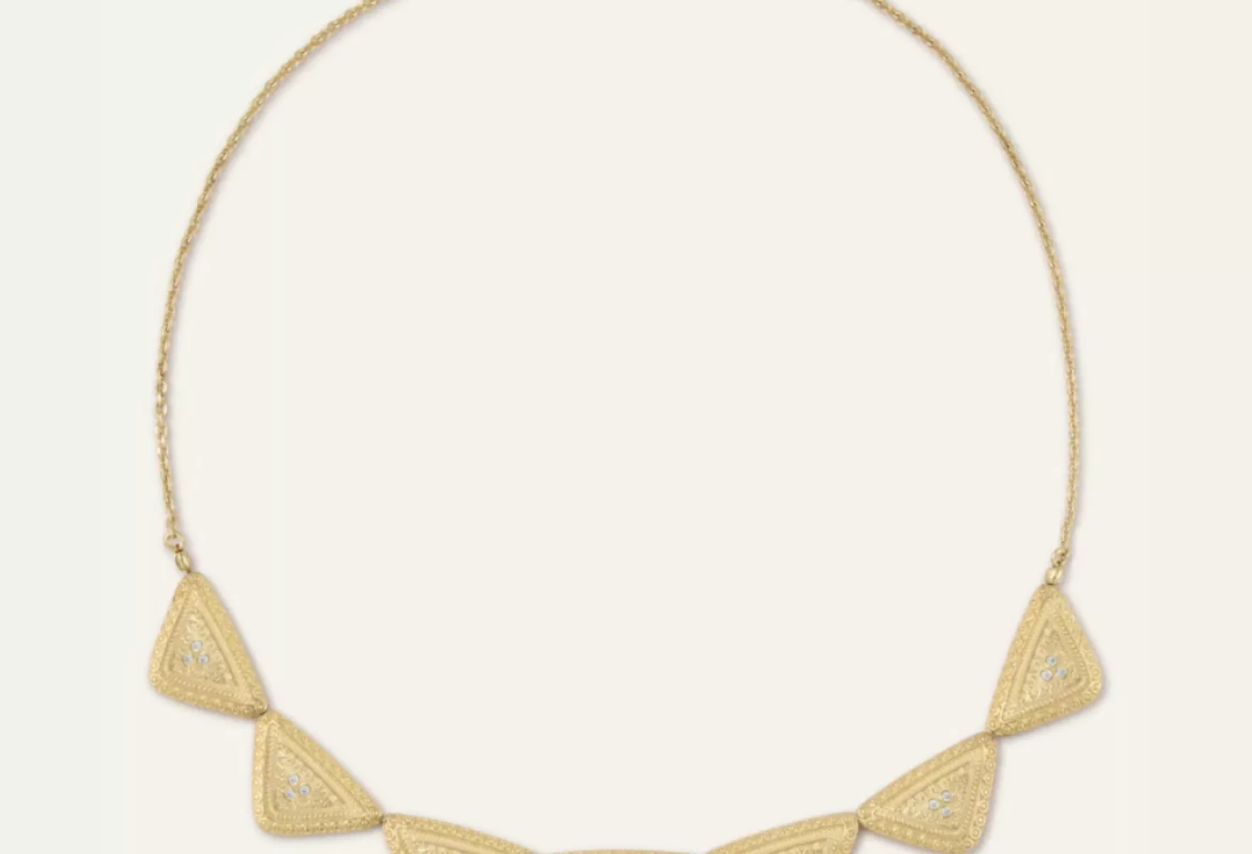 Coastal Chic Redefined The bash Suzie Kondi Capsule Collection 06
