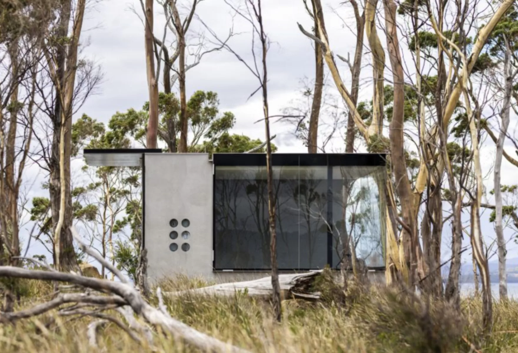 Chroma Tunnel by Vipp Room11 A Vivid Escape to Tasmanias Rugged Coastline 05