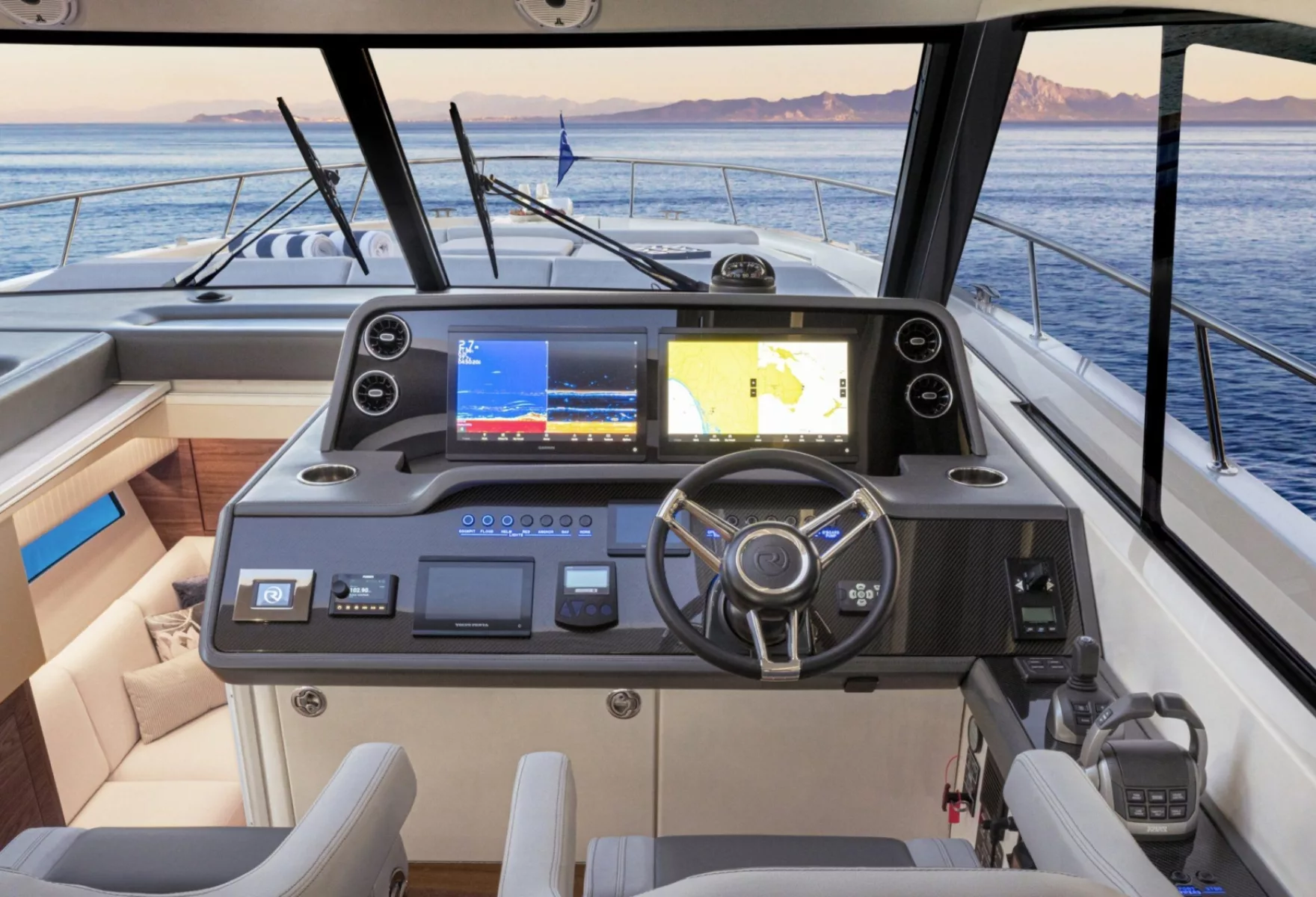 Riviera 4300 Sports Express Where Luxury Meets Adventure 05