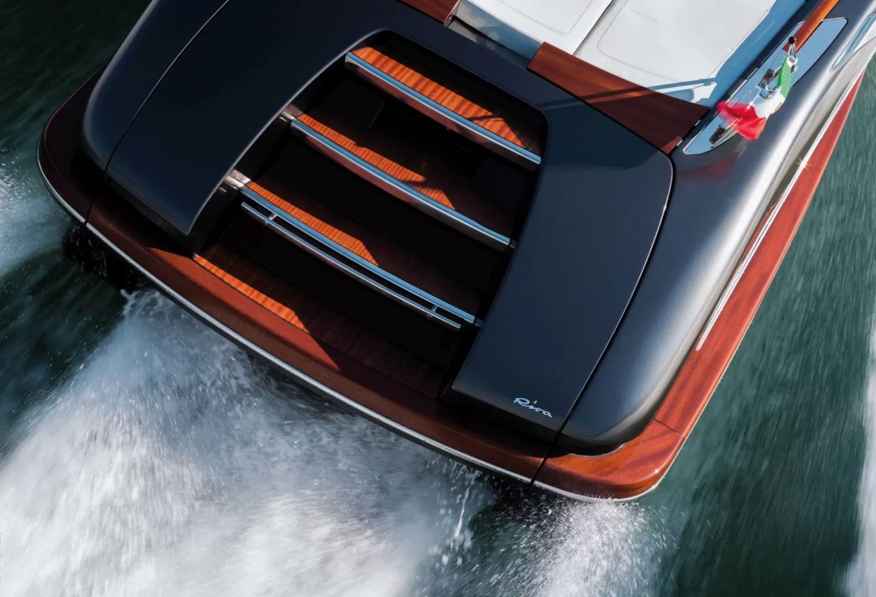 Timeless Elegance on the Water 05