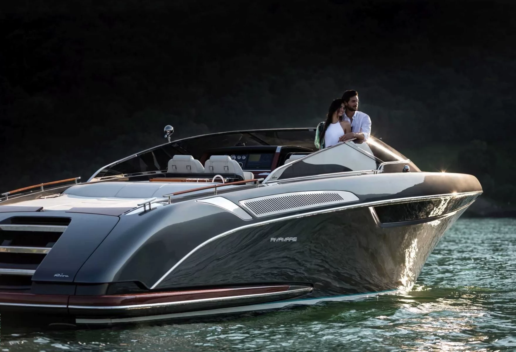 Timeless Elegance on the Water 03