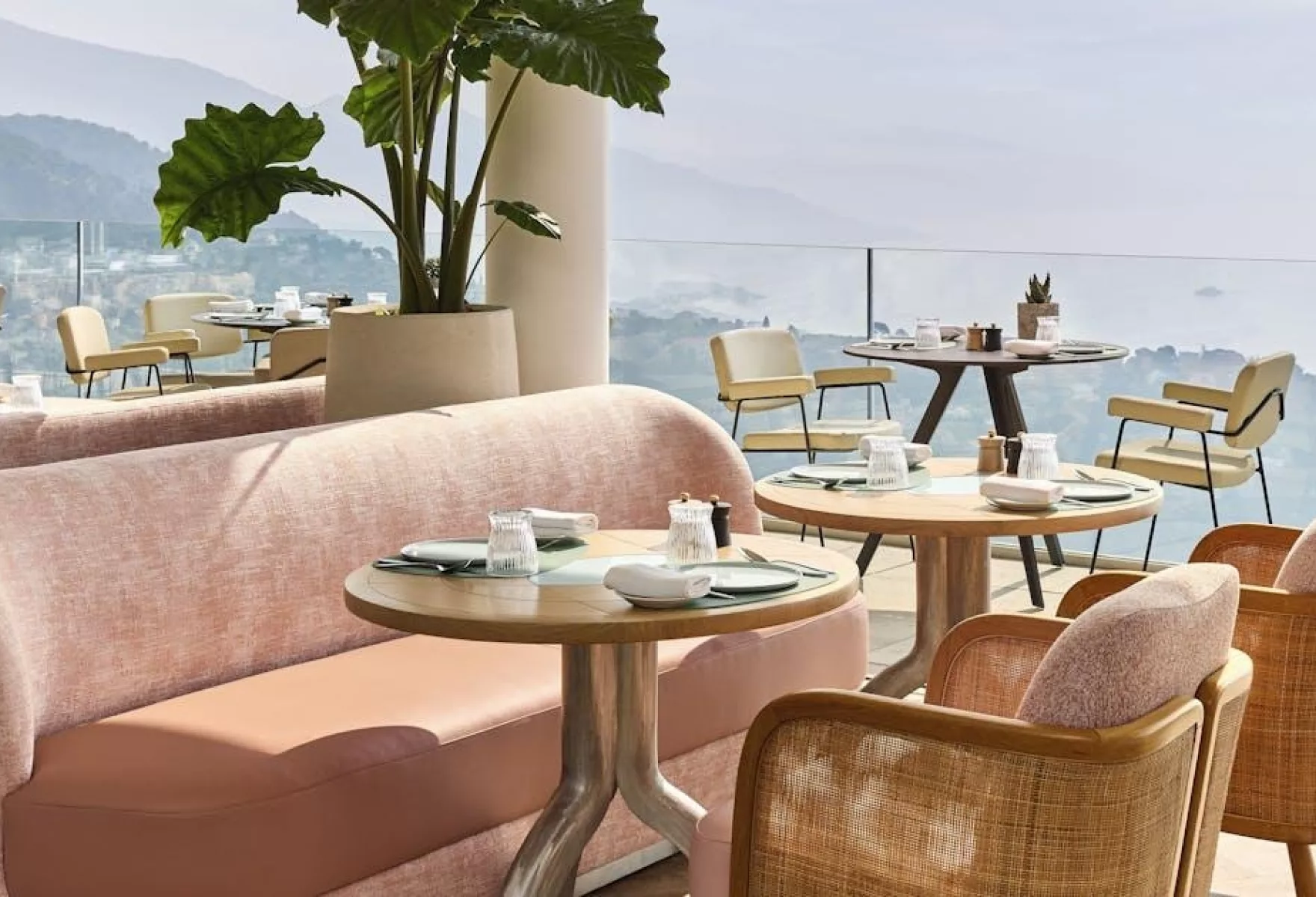 La Môme Riviera Côte d Azur Charm Meets Stylish Seaside Living 004