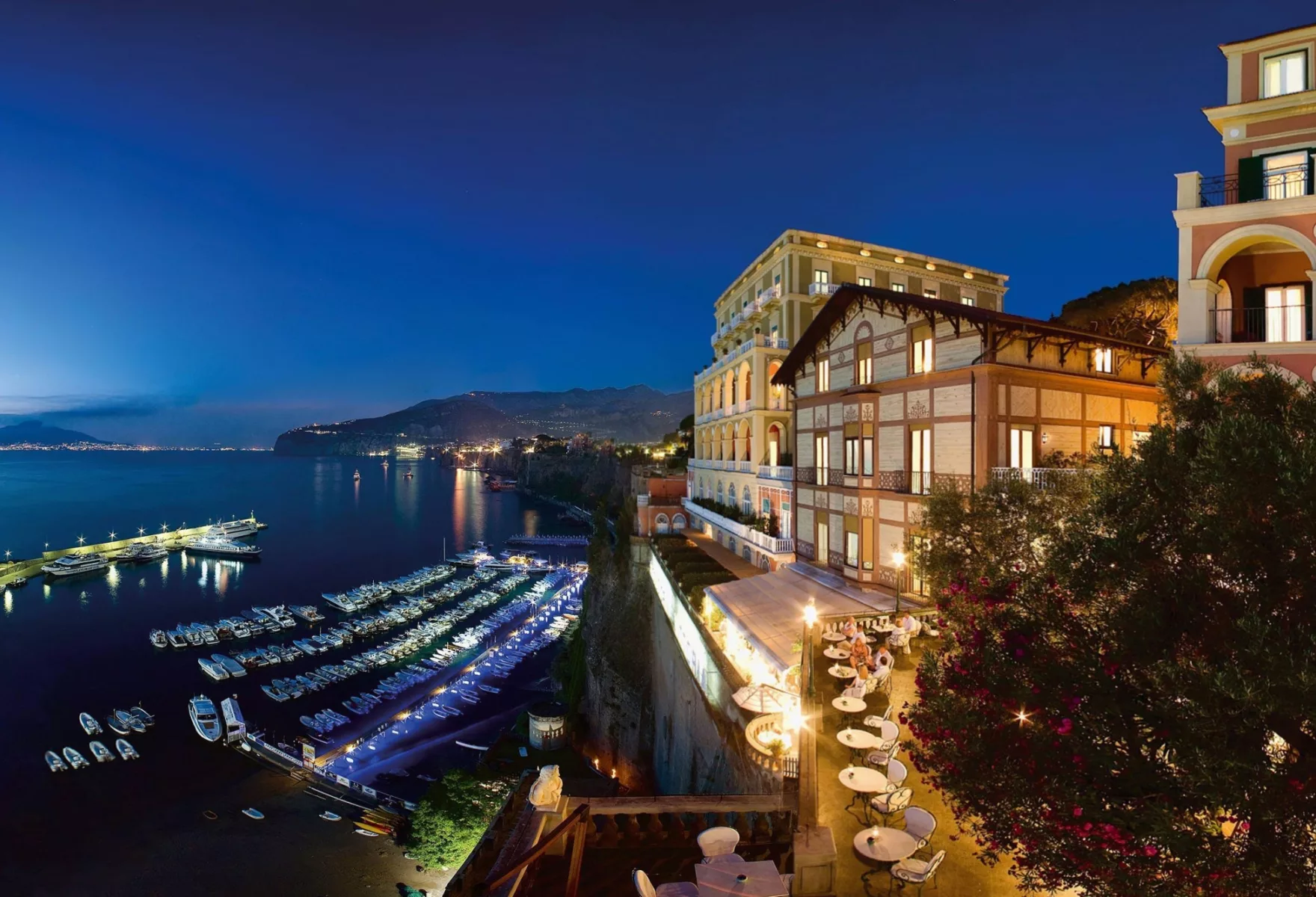 Grand Hotel Excelsior Vittoria Sorrentos Cliffside Icon of Elegance 09