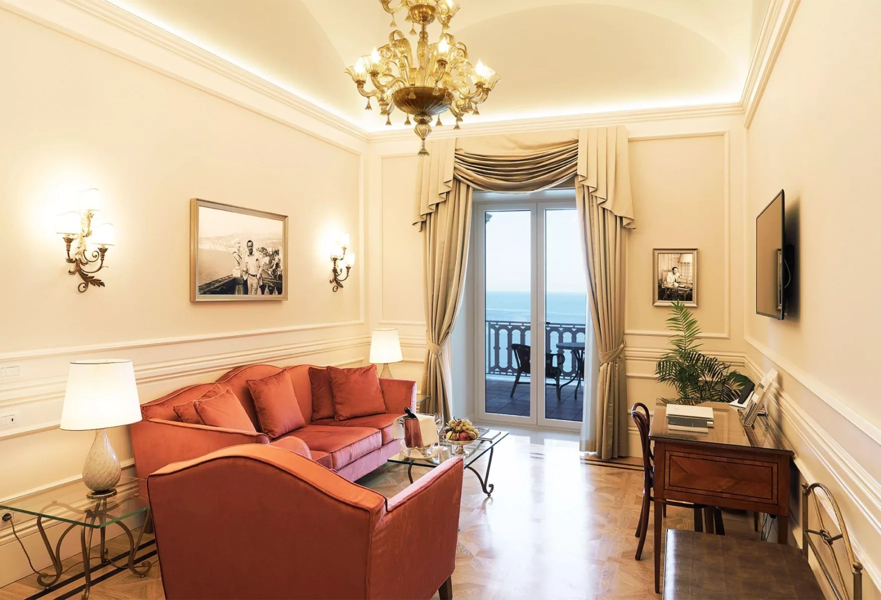 Grand Hotel Excelsior Vittoria Sorrentos Cliffside Icon of Elegance 06