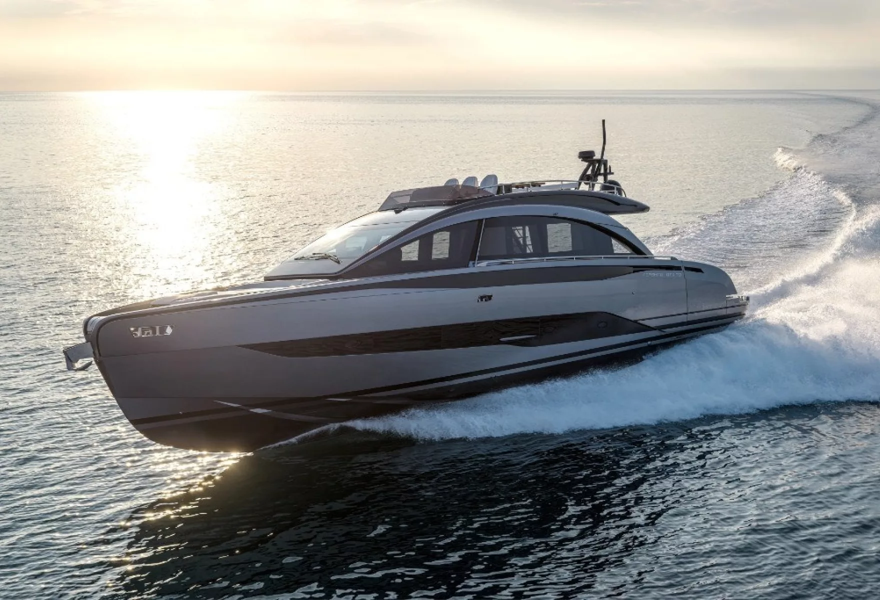 Pershing GTX70 Power Elegance and Open Air Freedom 09