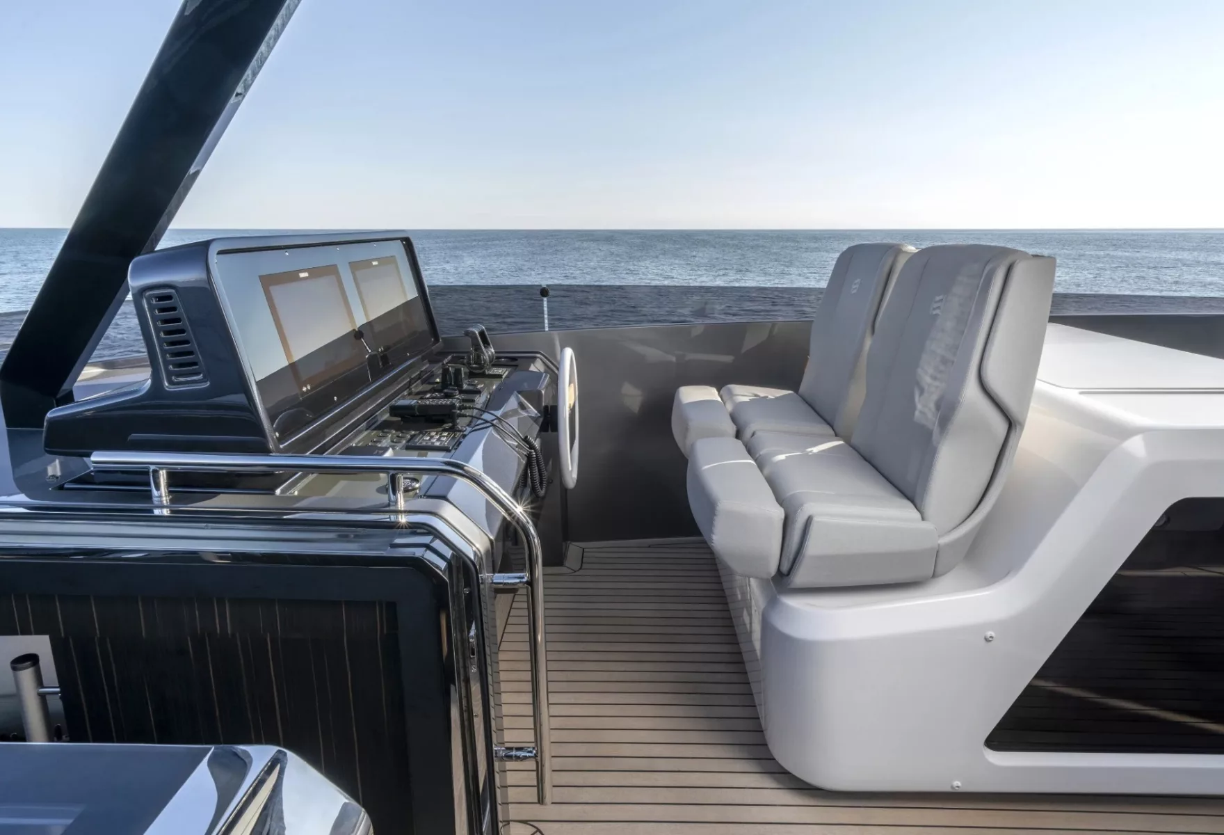 Ferretti Yachts 940 Grandeur Redefined on the Open Sea 07