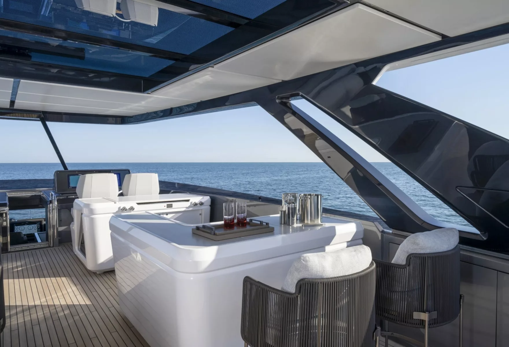 Ferretti Yachts 940 Grandeur Redefined on the Open Sea 06