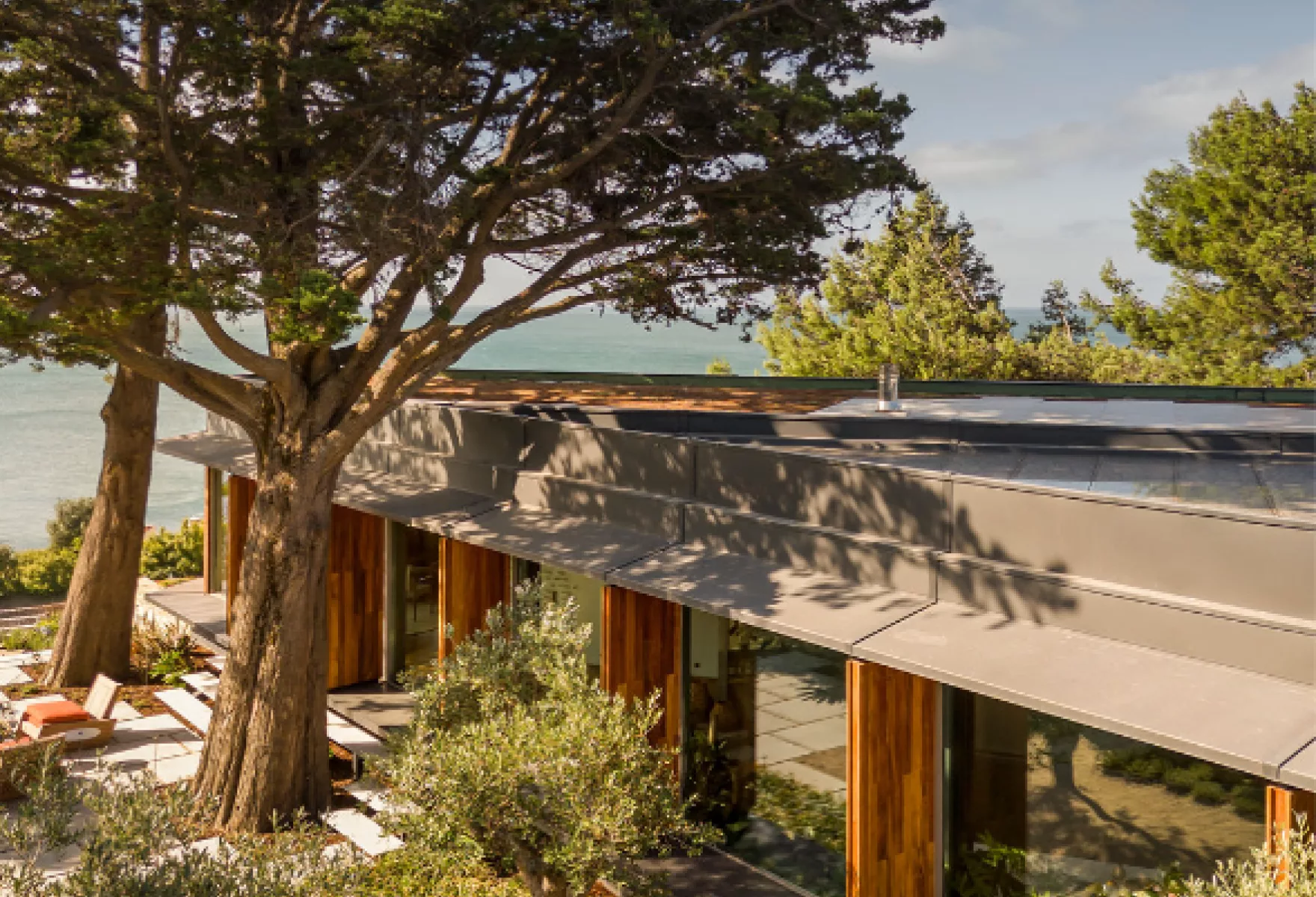 Casa Tejo Modern Living on the Water 07
