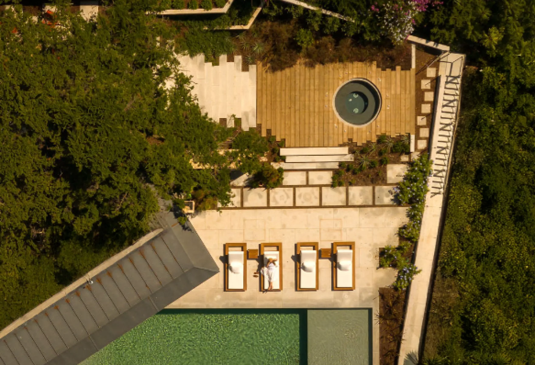 Casa Tejo Modern Living on the Water 06