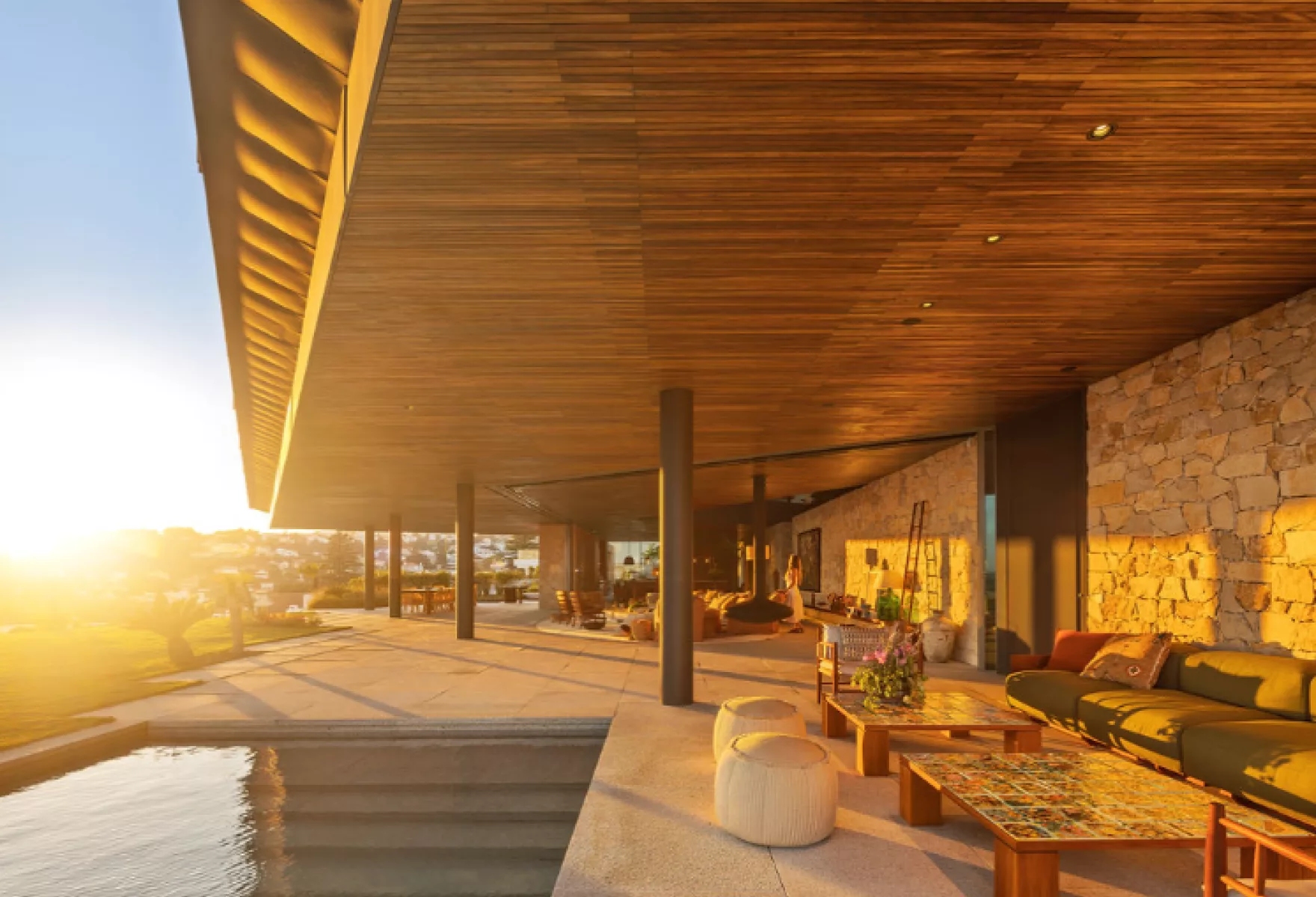 Casa Tejo Modern Living on the Water 05