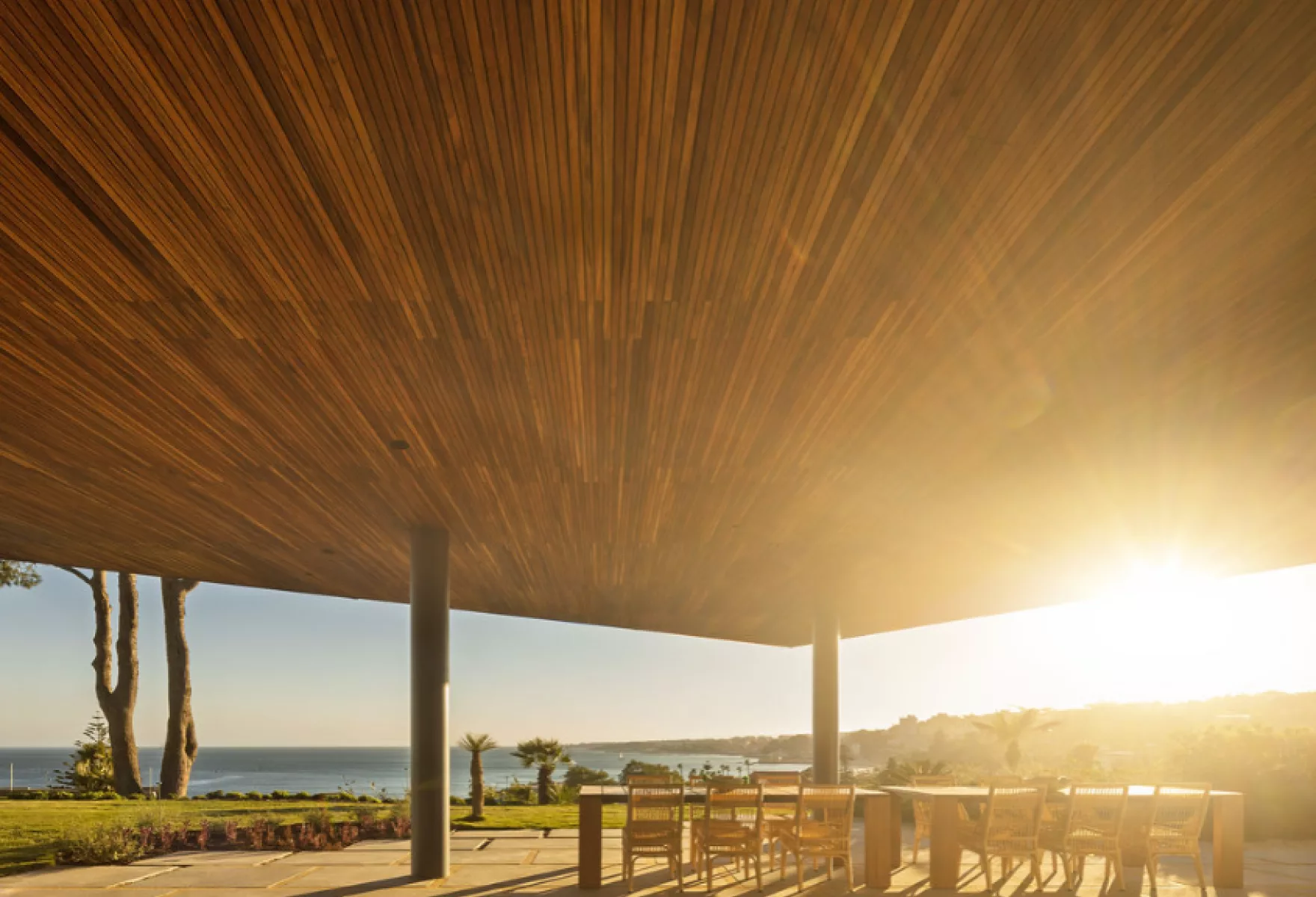 Casa Tejo Modern Living on the Water 04