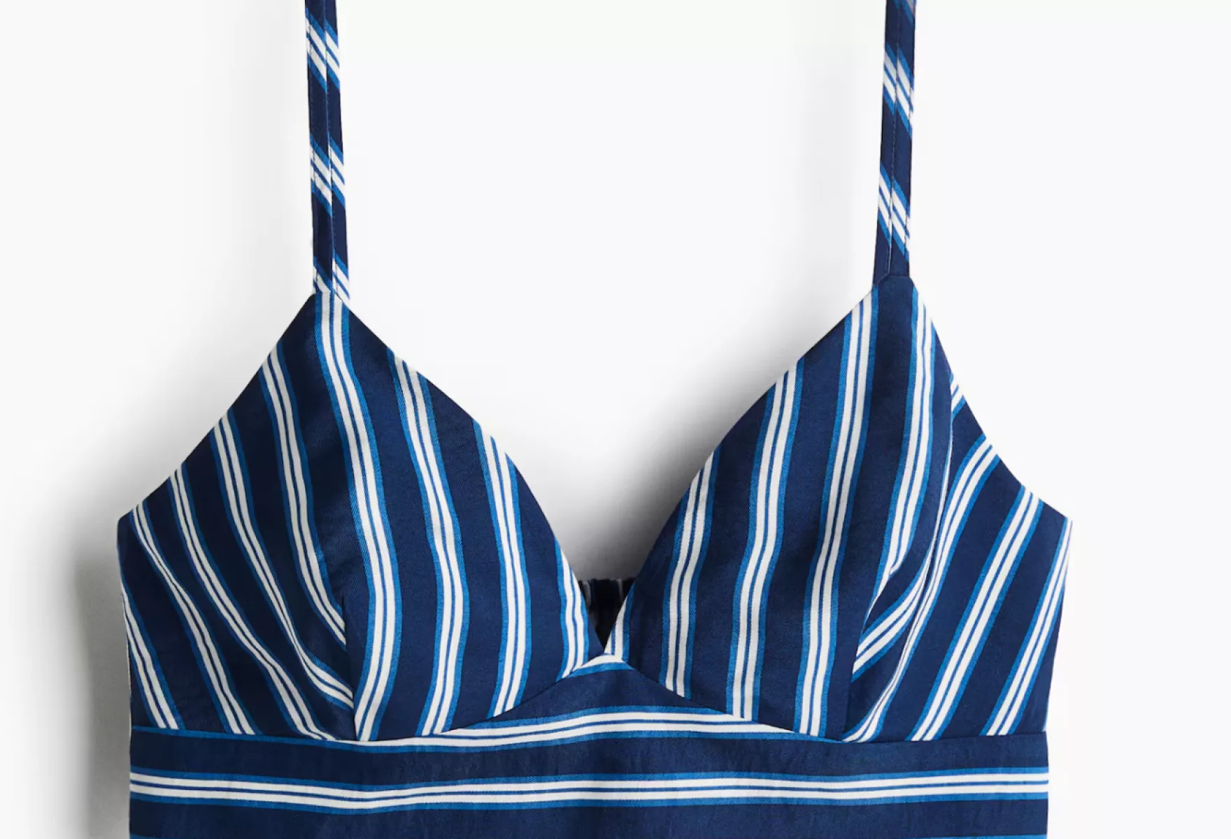 Modern Summer Essentials from HM 06