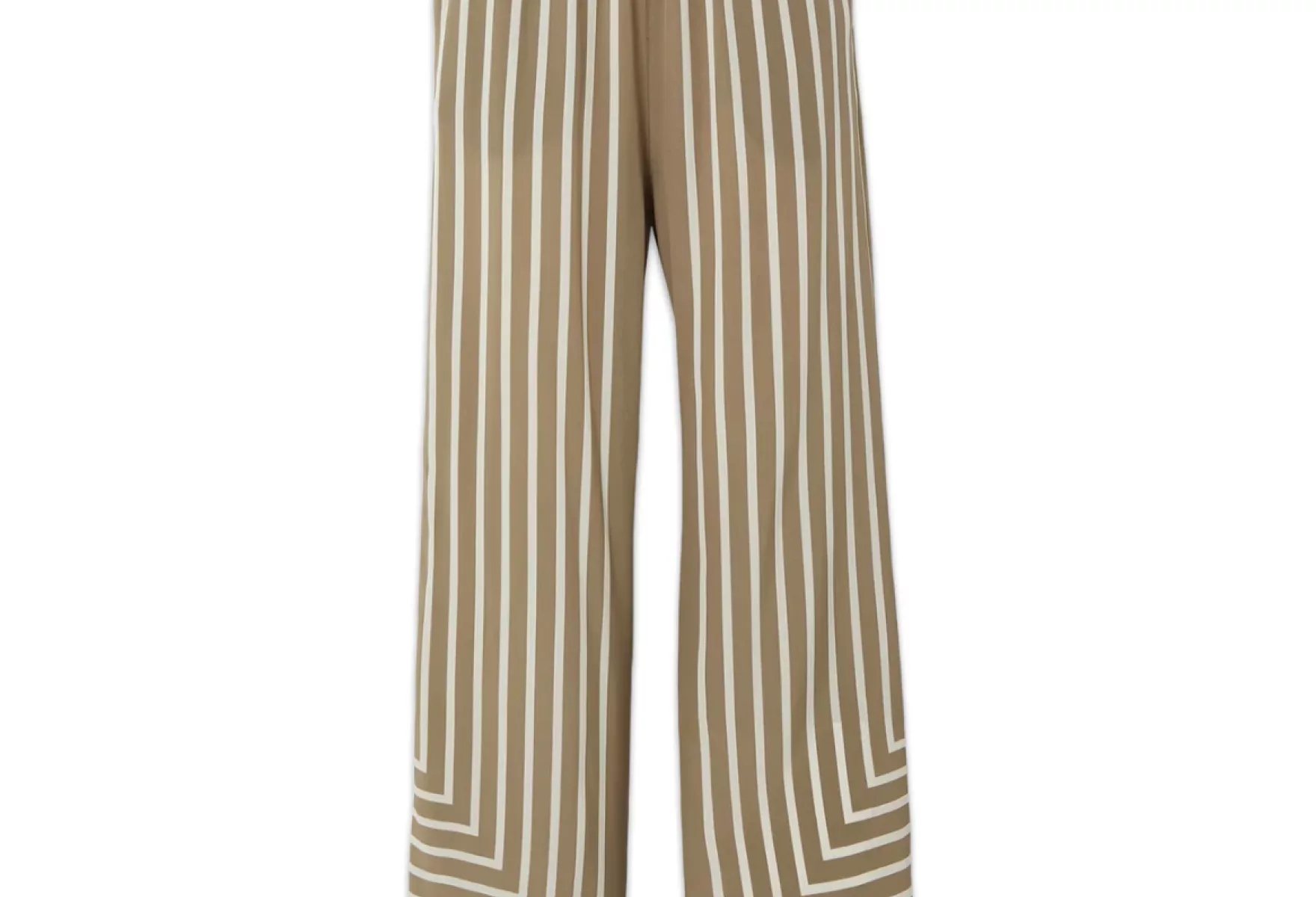 Seaside Minimalism A Coastal Capsule of Stripes Neutrals 04