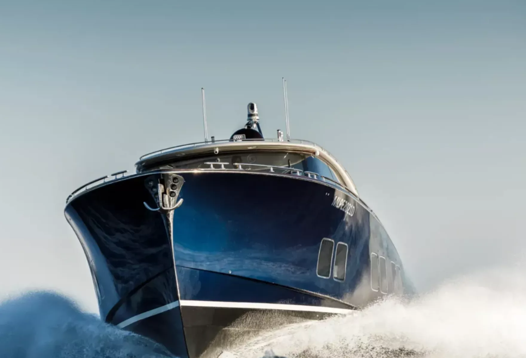 Zeelander 7 A Serene Powerhouse on the Water 07