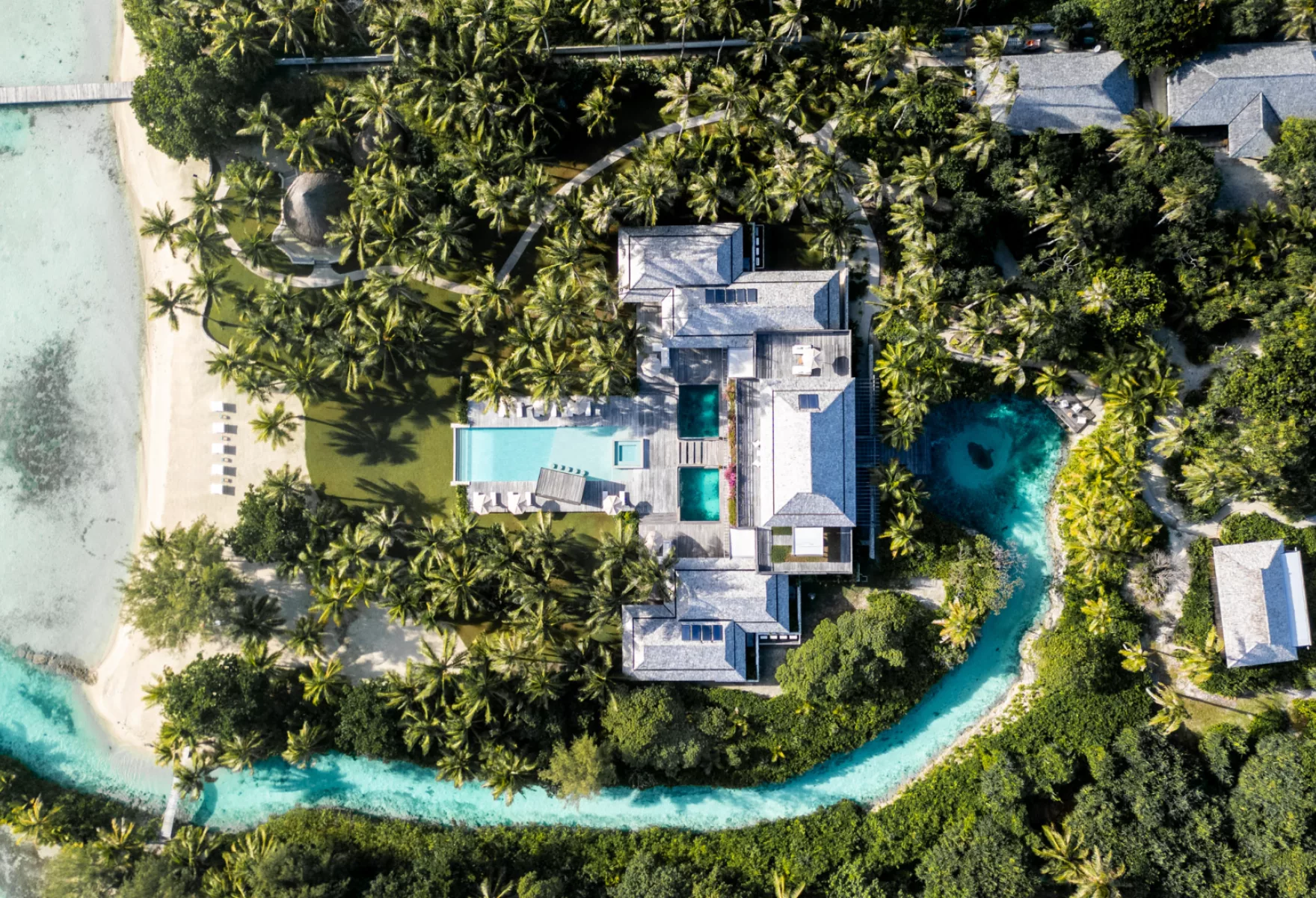 Noam Bora Bora Private Waterfront Sanctuary 01