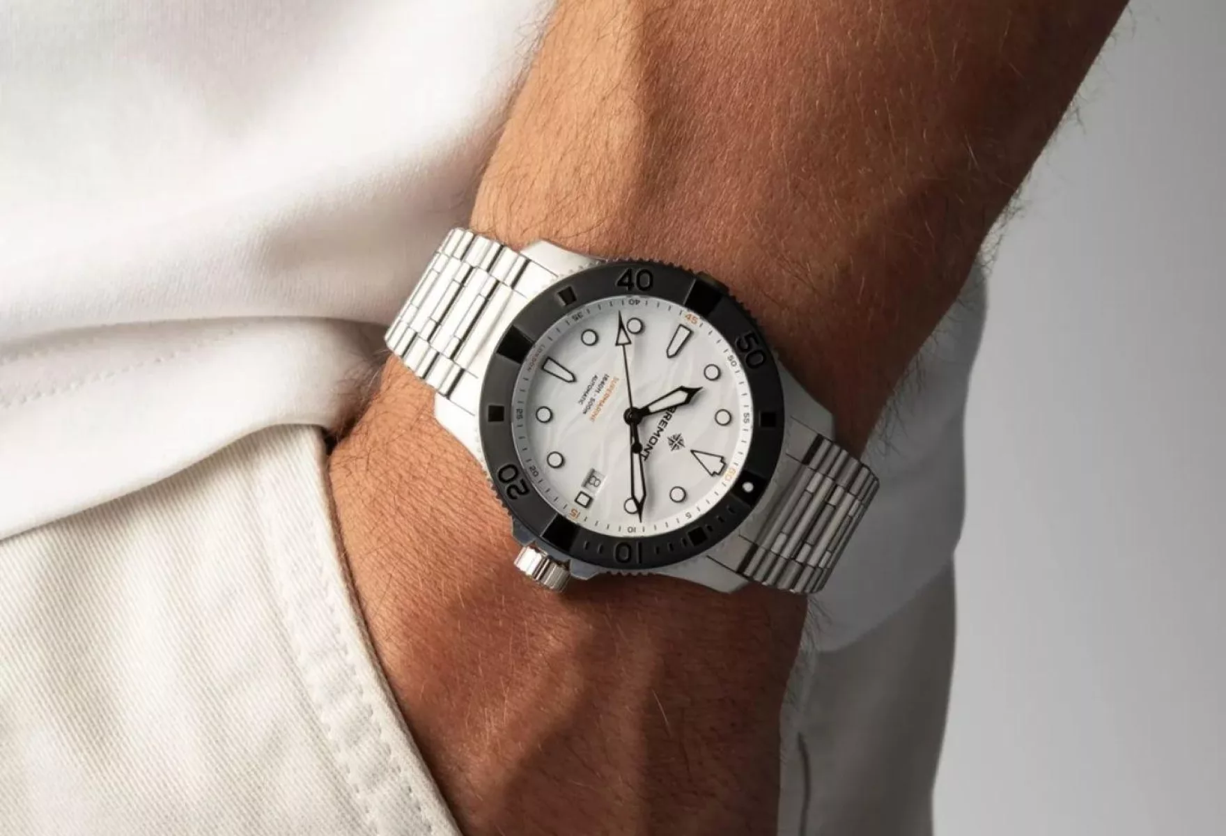 Bremont Supermarine 500m Polar White SM43 DT SS WH B