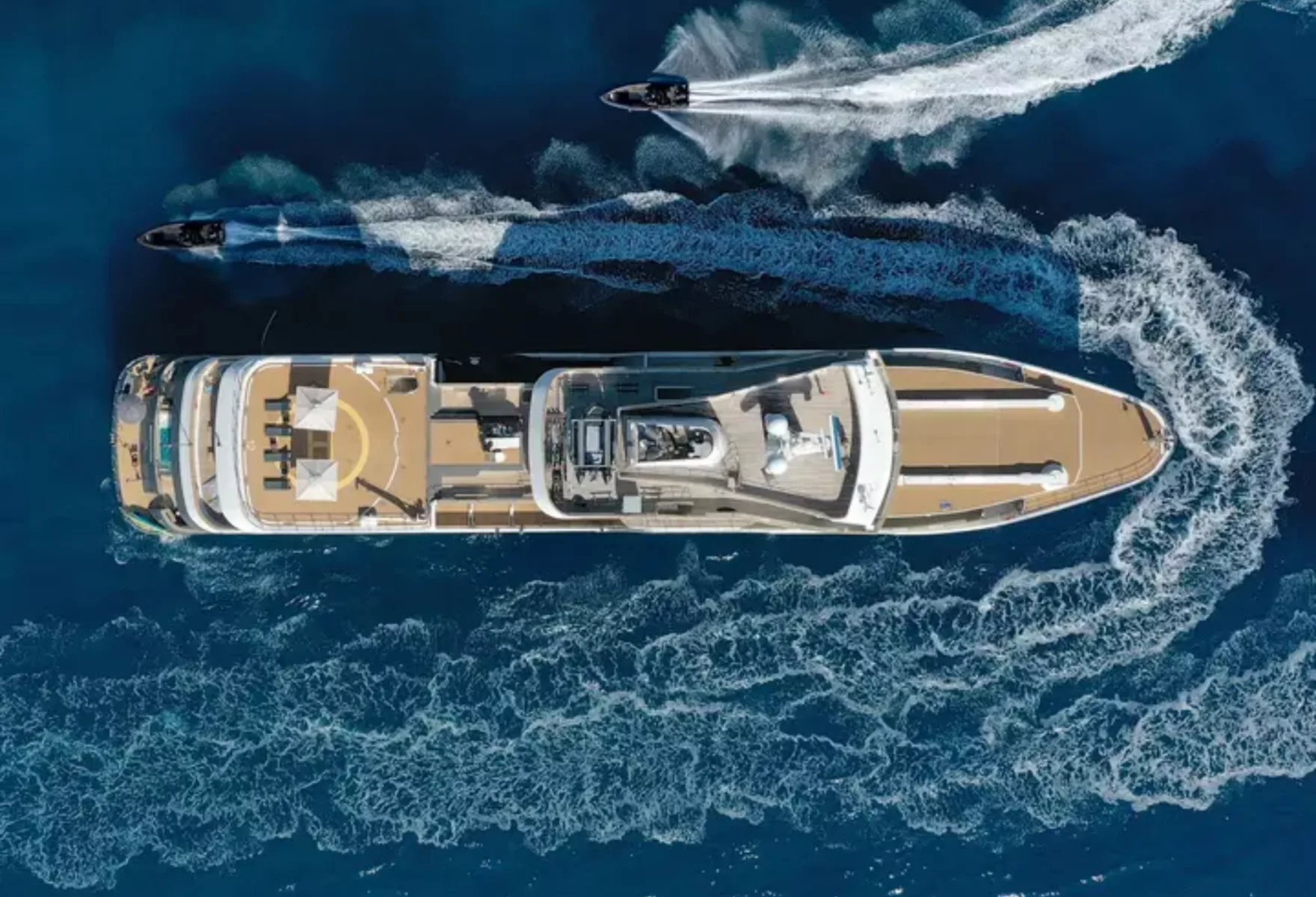 Aqua Lares Superyacht Expeditions in Seychelles Tanzania 01