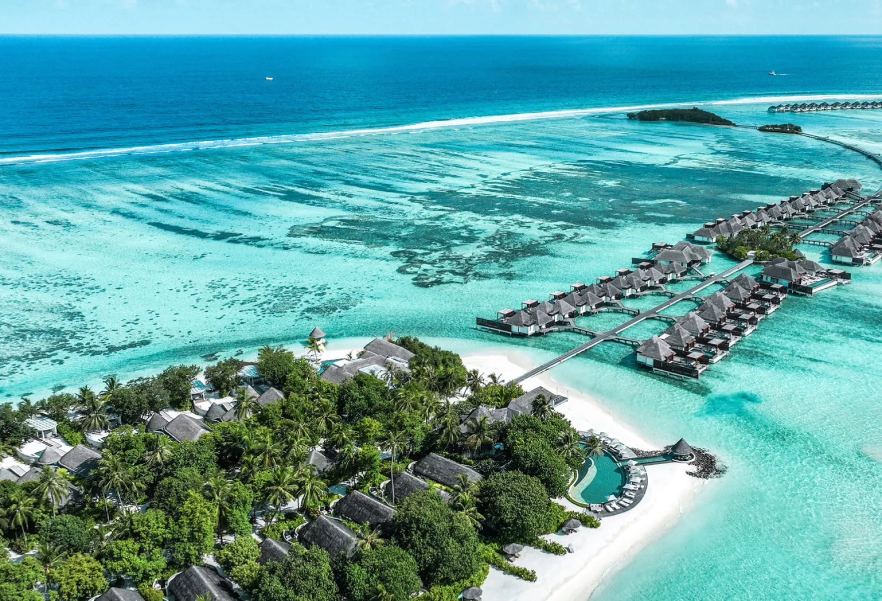 Four Seasons Resort Maldives at Kuda Huraa North Malé Atoll 01