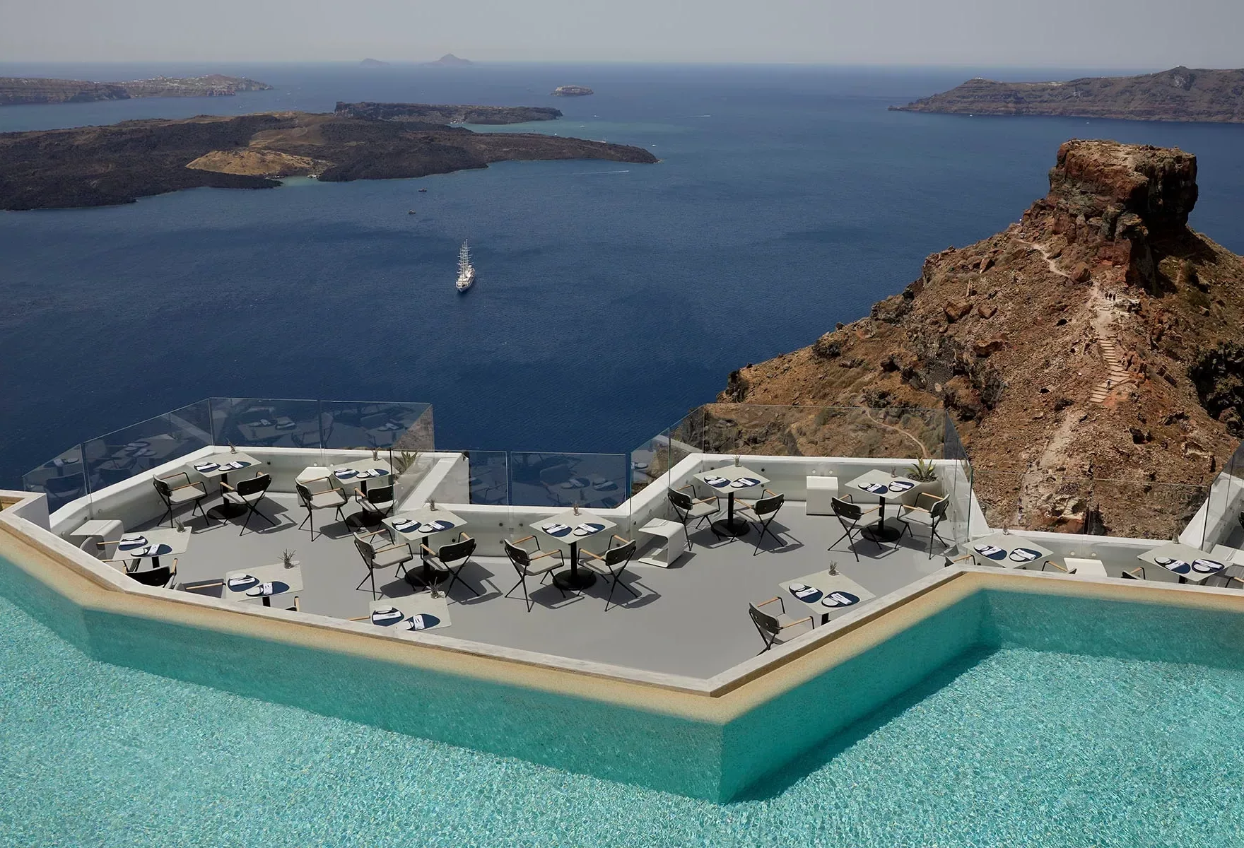 Grace Hotel Santorini Cliffside Elegance Above the Aegean 05