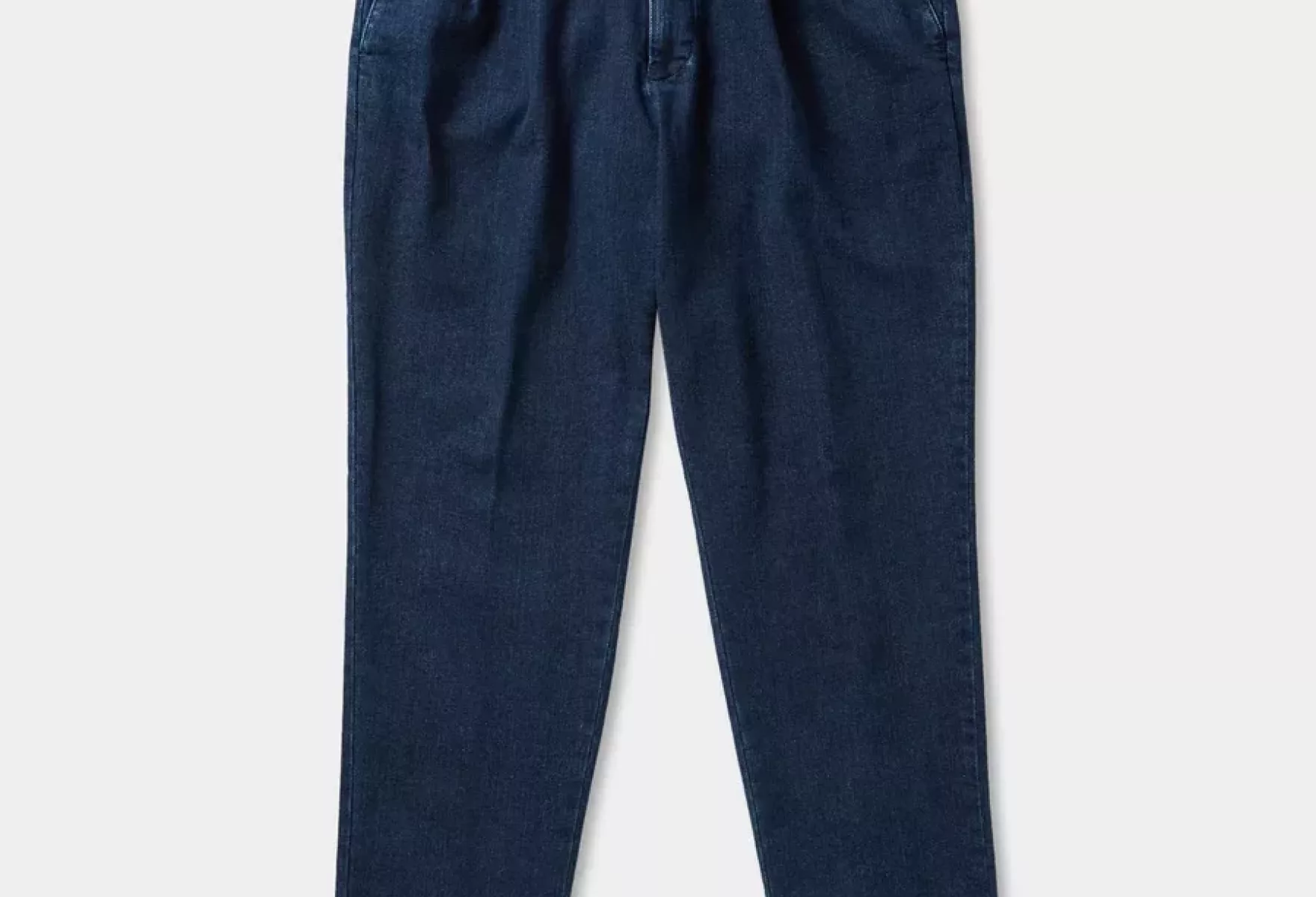 Indigo White A Laidback Reading Ready 01