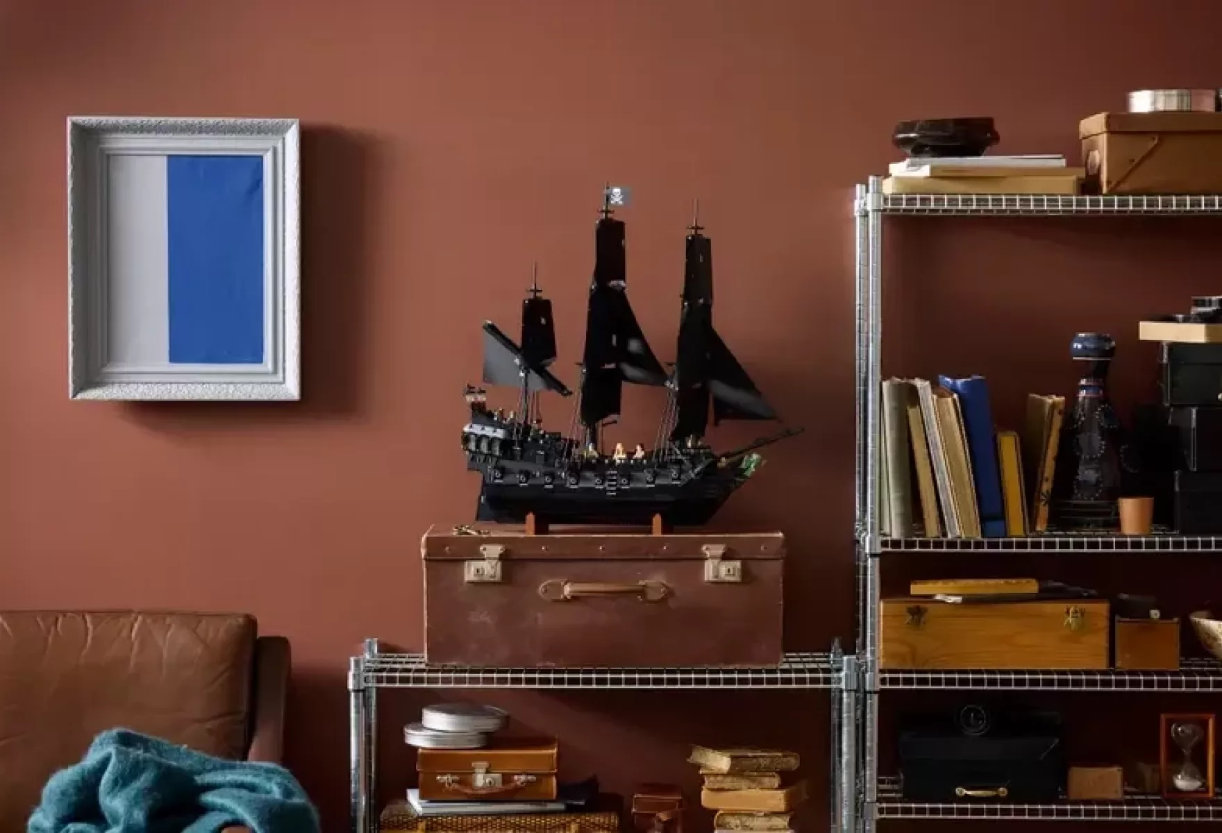 LEGO Captain Jack Sparrows Pirate Ship 06