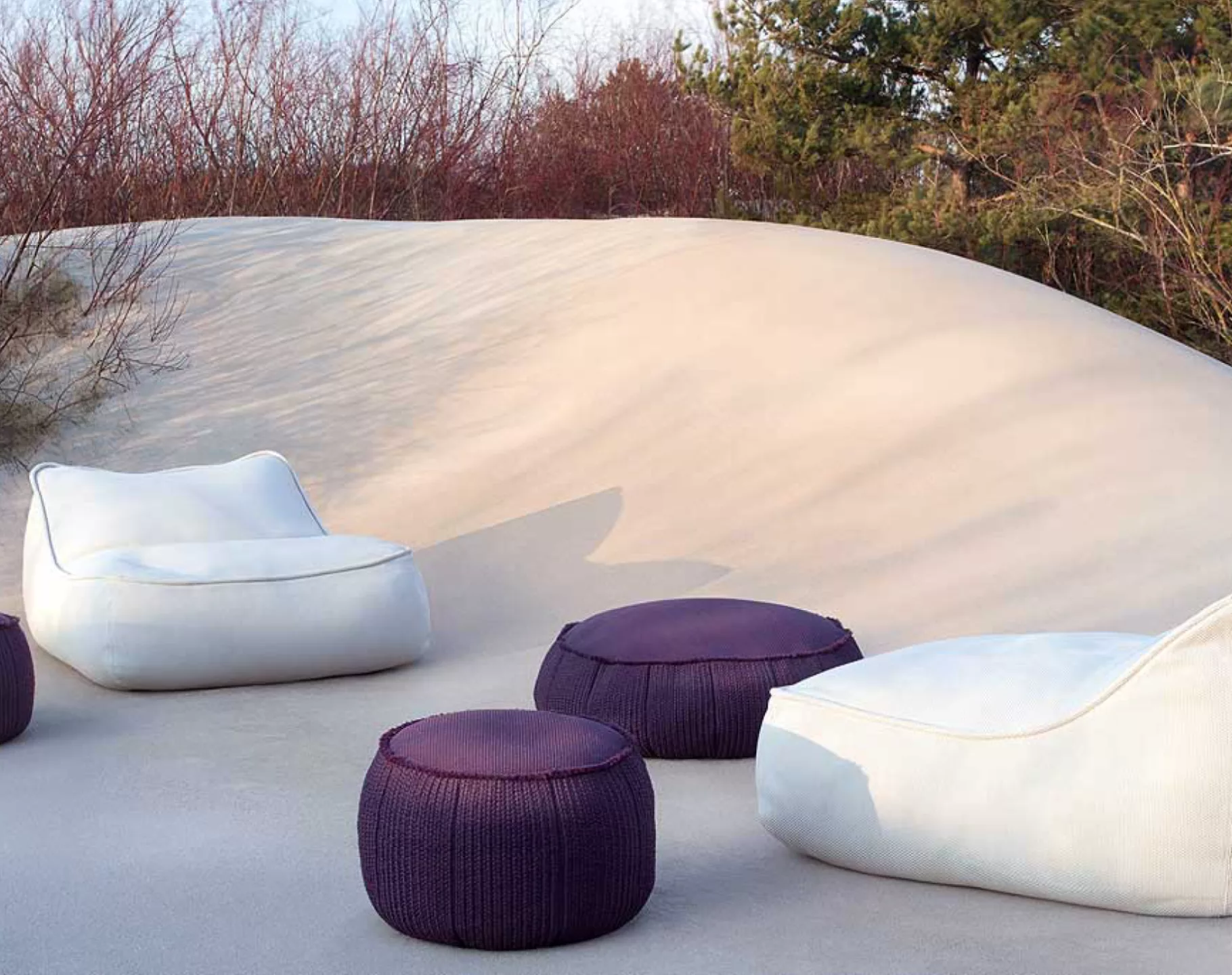 1 Paola Lenti Float Outdoor Daybed
