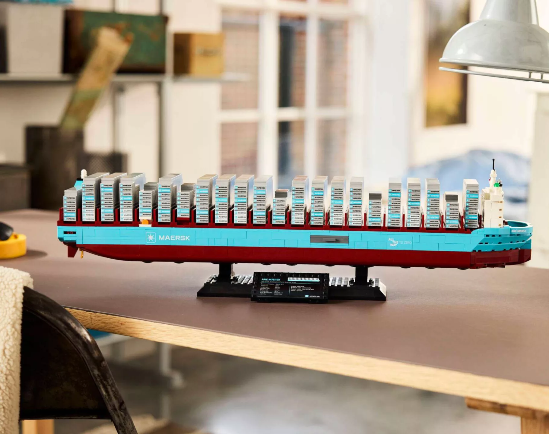 1 LEGO Maersk Dual Fuel Container Vessel