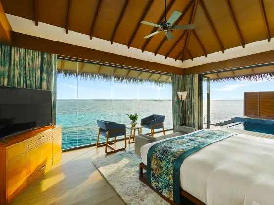 Aqua villa bedroom2