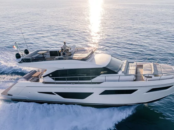 Ferretti Yachts 800 A Masterpiece of Italian Elegance at Sea 01