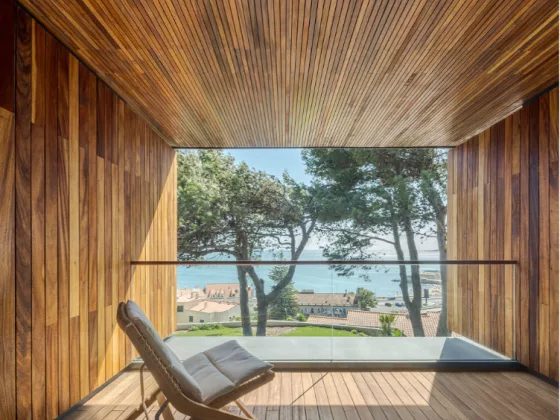 Casa Tejo Modern Living on the Water 01