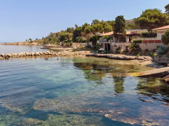 Ammare Seafront Villa in Brucoli Sicily 01