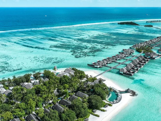 Four Seasons Resort Maldives at Kuda Huraa North Malé Atoll 01