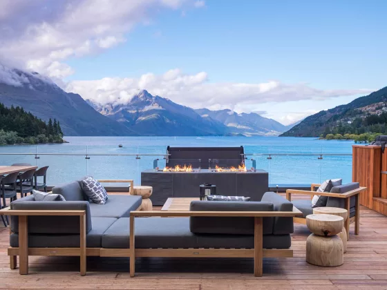 01 EICHARDT S PENTHOUSE QUEENSTOWN S PREMIER LAKESIDE SANCTUARY