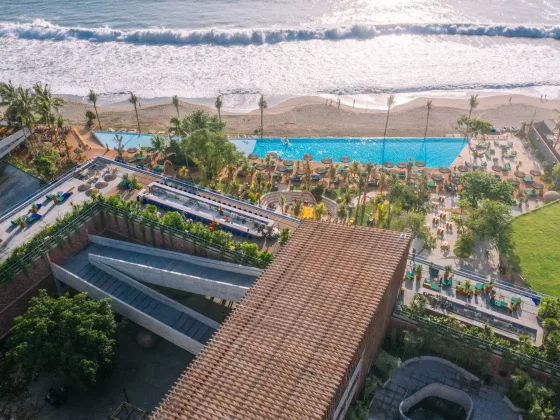 01 POTATO HEAD SUITES STUDIOS